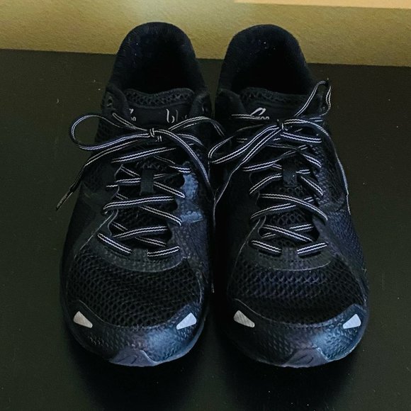 Body By Simone x Newton Second Edition shoes - Picture 2 of 5